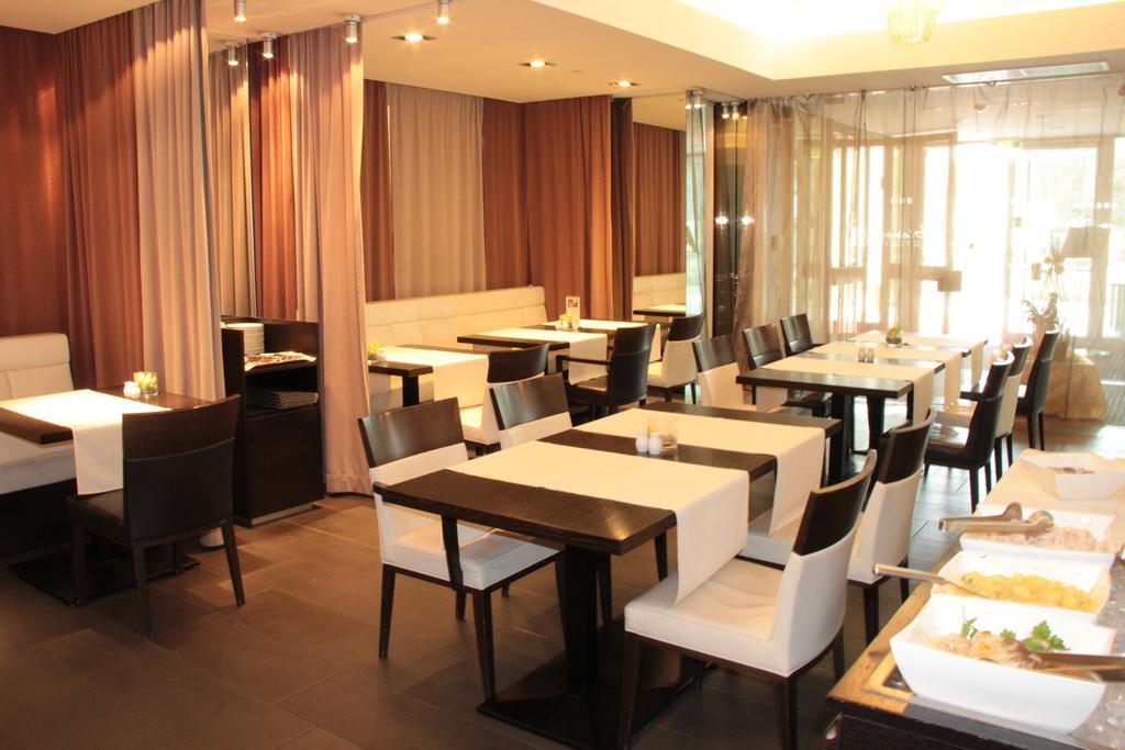 Hotel Burgenland 아이젠슈타트 외부 사진