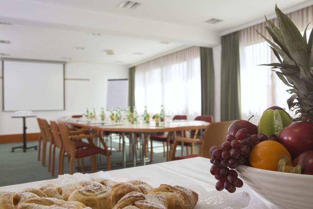 Hotel Burgenland 아이젠슈타트 외부 사진