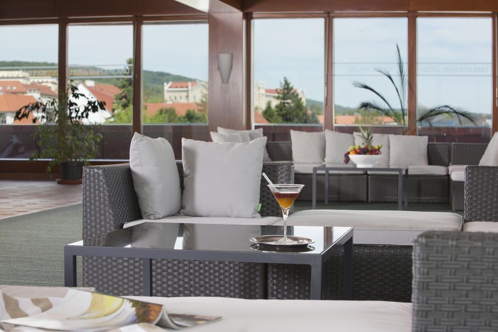 Hotel Burgenland 아이젠슈타트 외부 사진