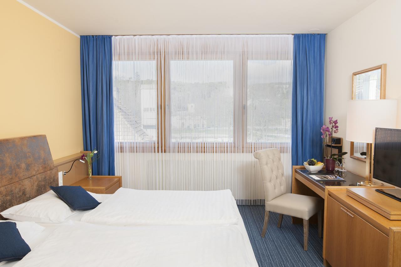 Hotel Burgenland 아이젠슈타트 외부 사진