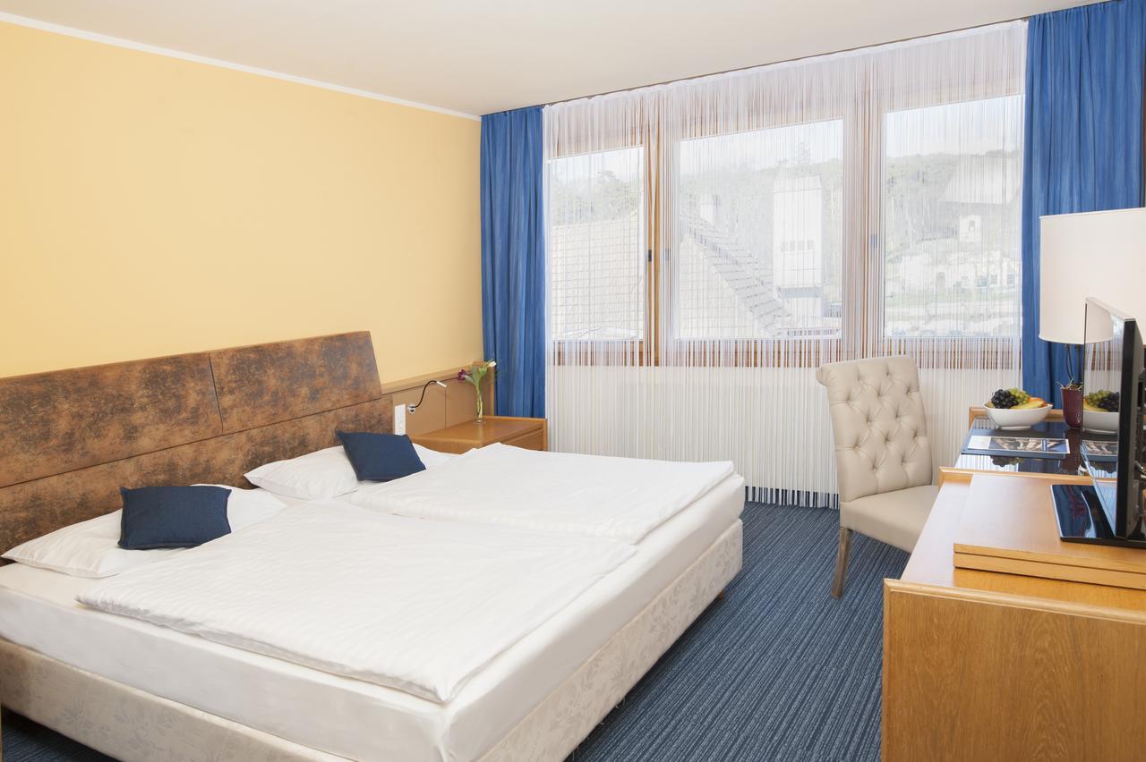 Hotel Burgenland 아이젠슈타트 외부 사진